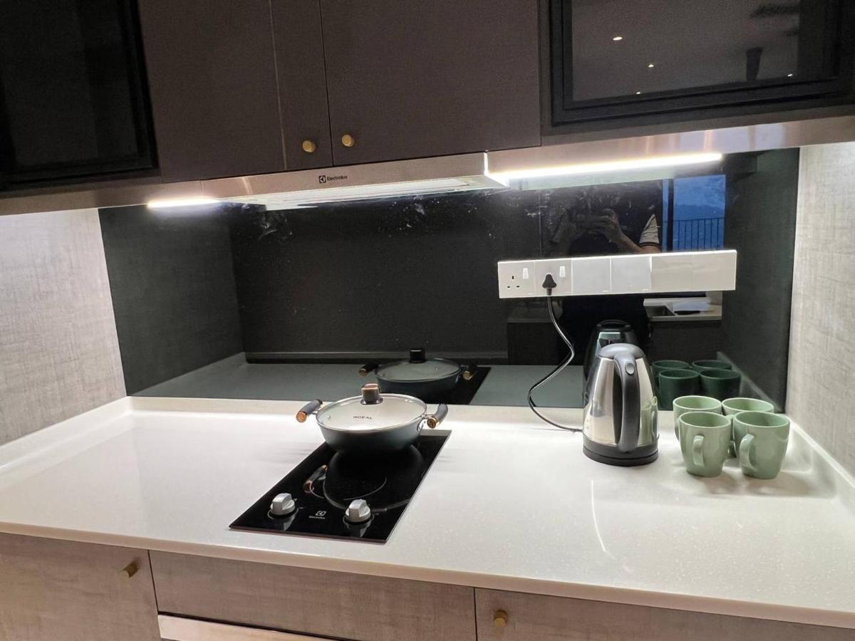 Millerz Square Apartment
